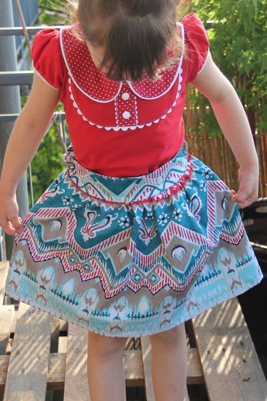 Neues E-Book – {Latz-Träger-Glockenrock PARIS für die Sommeroutfits}
