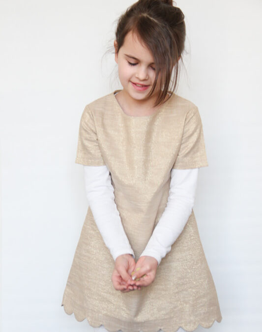 {genäht} – Vom goldenen Partykleid und rosa Nebel